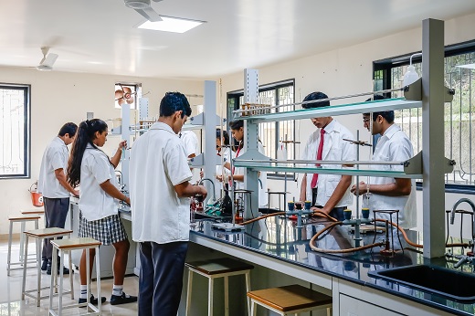 students in chemistry lab